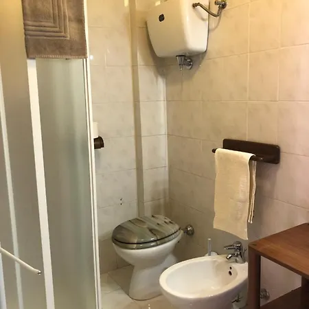 Lady B - In Riva Al Apartment Torricella (Magione)